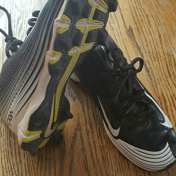 Boys nike baseball cleats - Picture 3 of 3